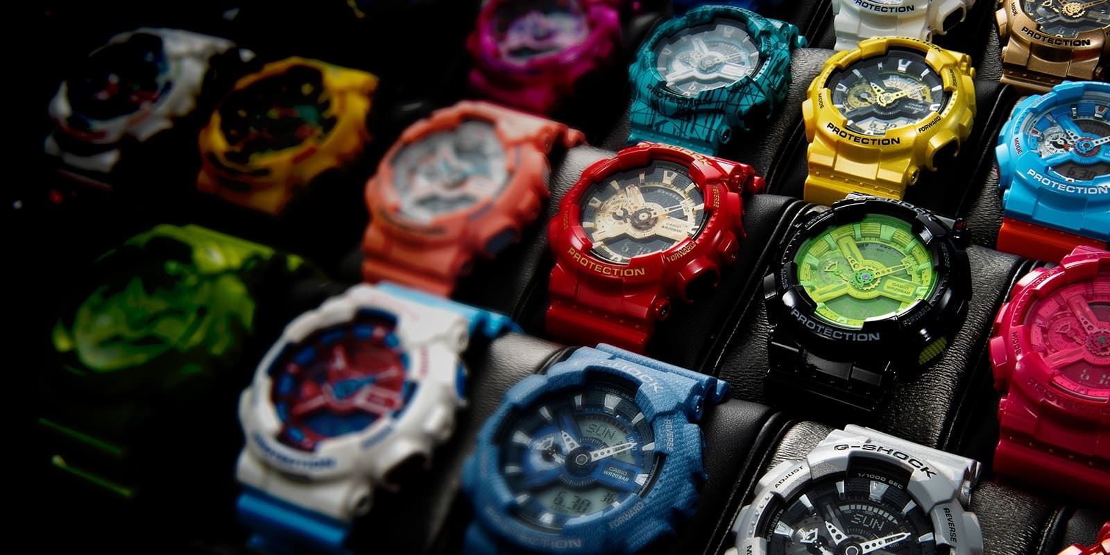 Multiple G-SHOCK GA-110 men’s big-face watch dials depicting range of style
