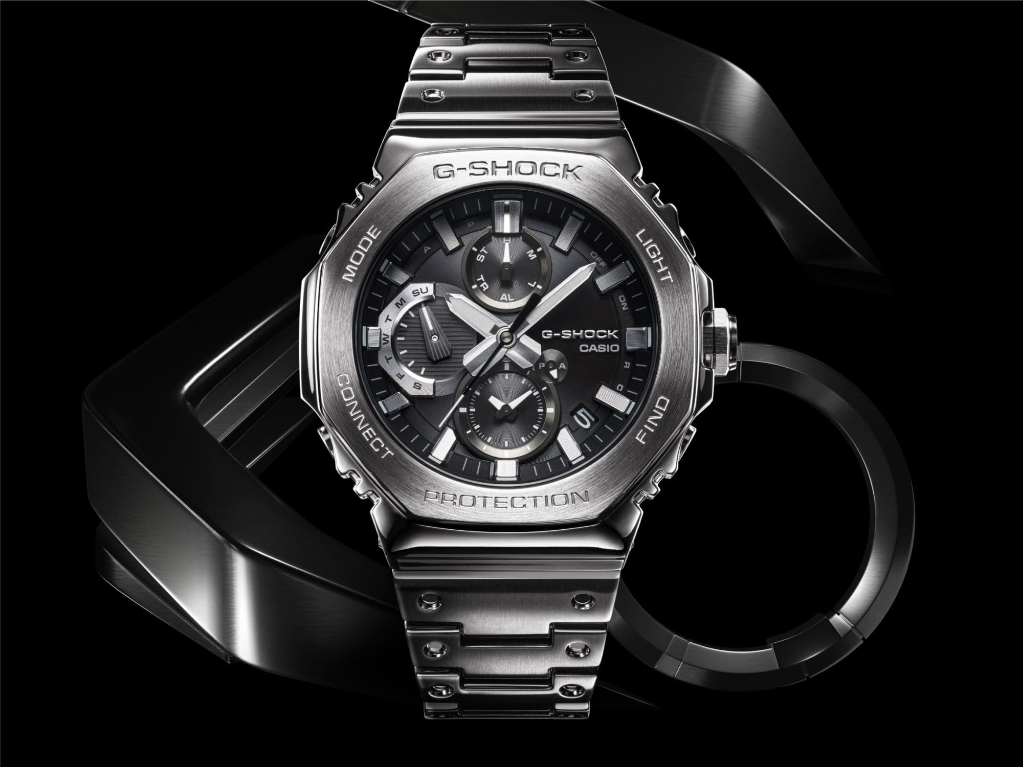 Die Full-Metal G-Shock GMC-B2100D im eleganten Analog-Design