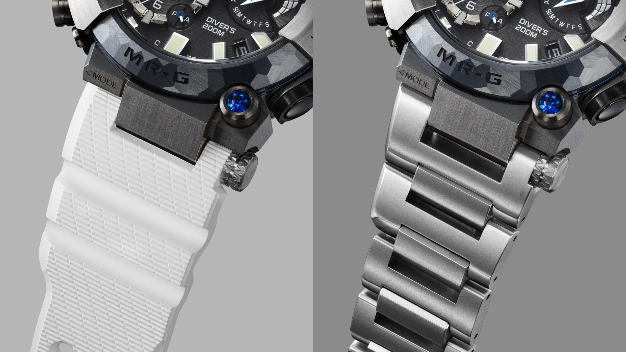 Links: Die Armbanduhr mit weißem Dura-Soft Band, rechts: Die Uhr mit silbernem Titanarmband.