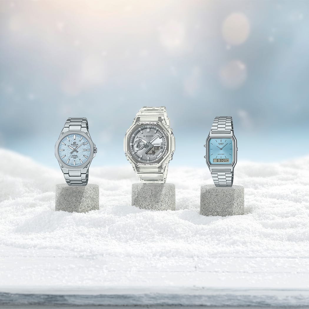 Trois montres CASIO hivernales sur de la neige artificielle avec l'inscription : « Les meilleures montres pour l'hiver ».