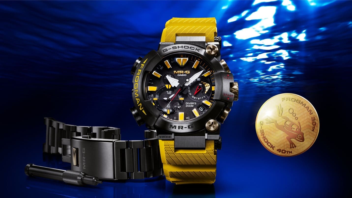 Orologio da polso G-Shock Frogman MRG-BF1000E con cinturino in tessuto giallo e cinturino intercambiabile in metallo nero