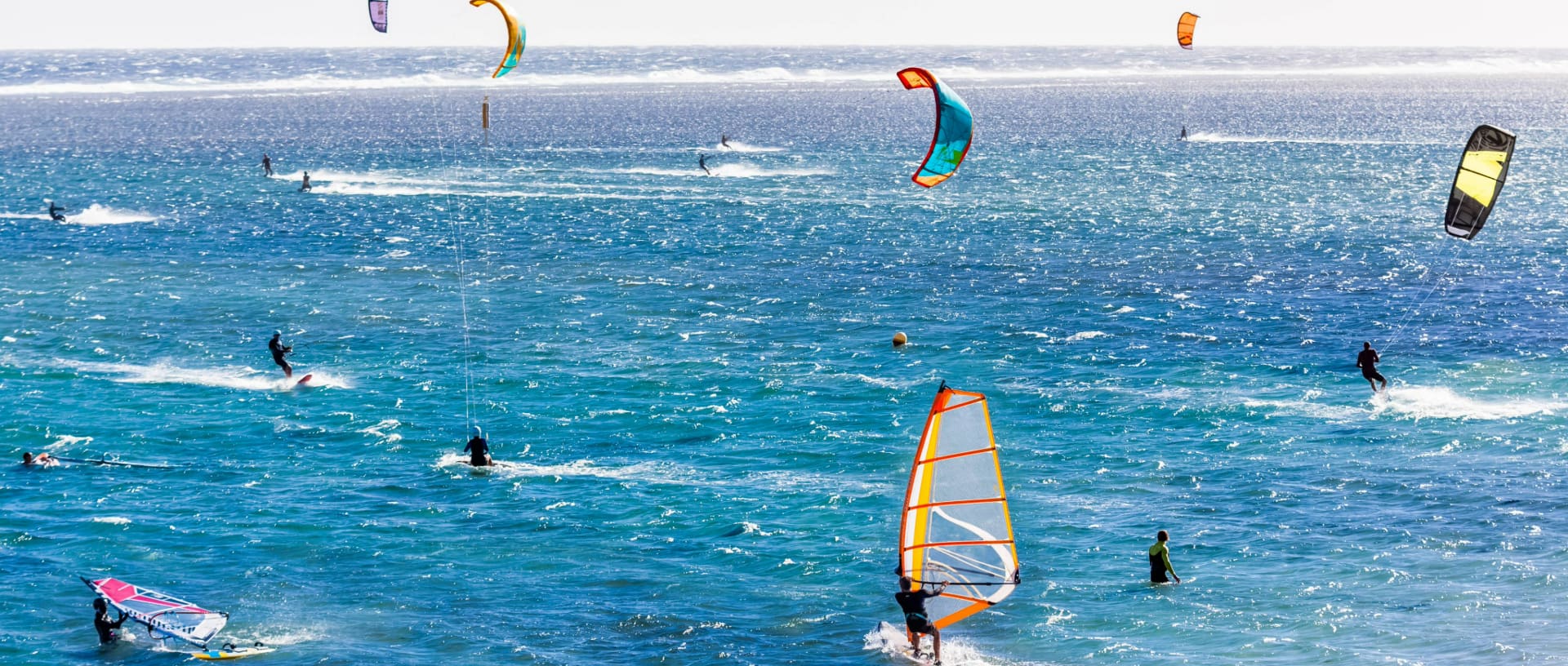 Montre étanche à 20 bars pouvant être portée pour les sports nautiques
