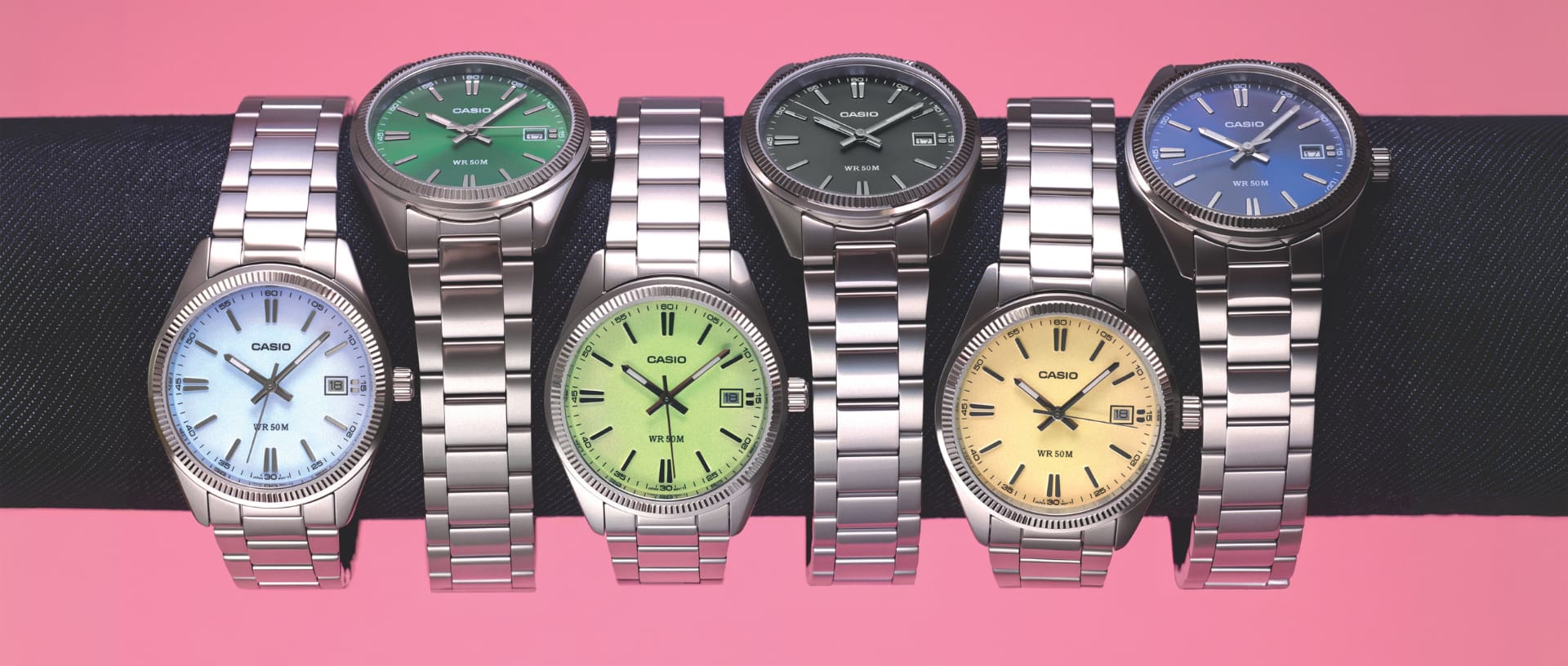 Collection de montres CASIO Timeless 1302 aux cadrans blanc, vert, noir, jaune et bleu