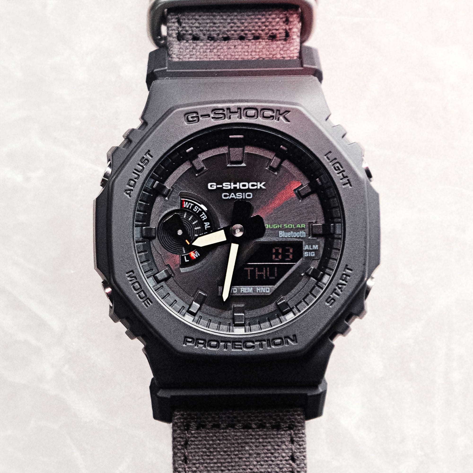 Image de produit de la G-SHOCK "Natural Coexist" GA-B2100CT avec bracelet en tissu brun