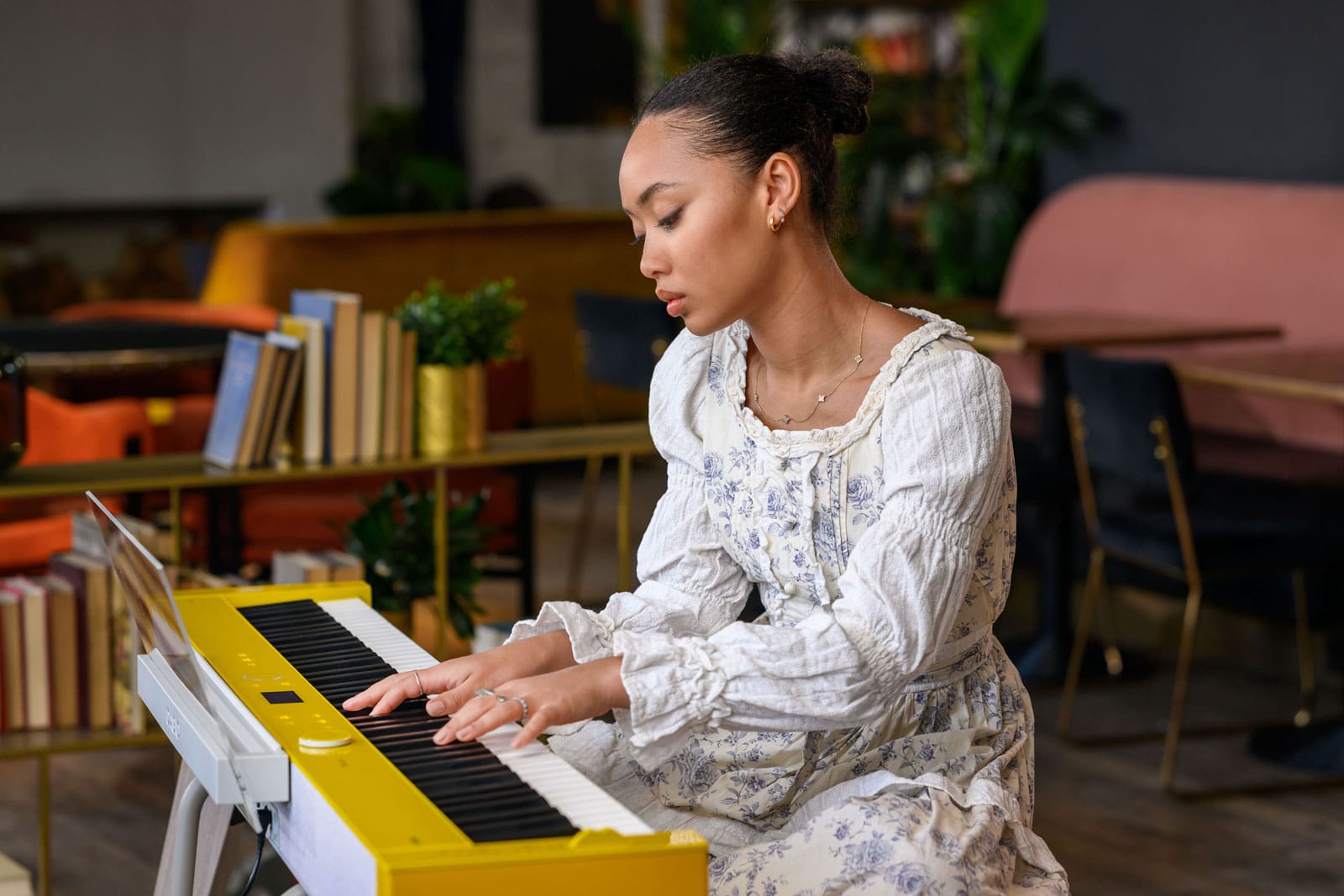 Griff bermain Privia