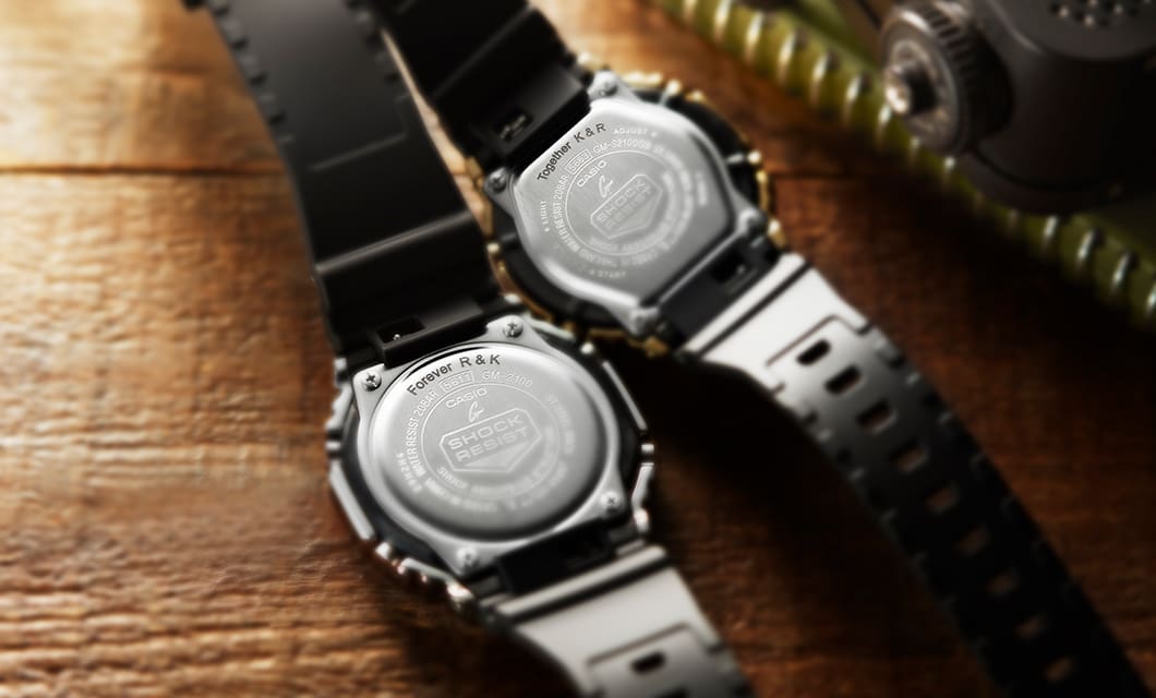 刻印をした時計の裏蓋