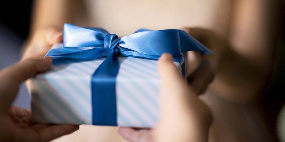 腕時計への刻印は、相手への思いが伝わります