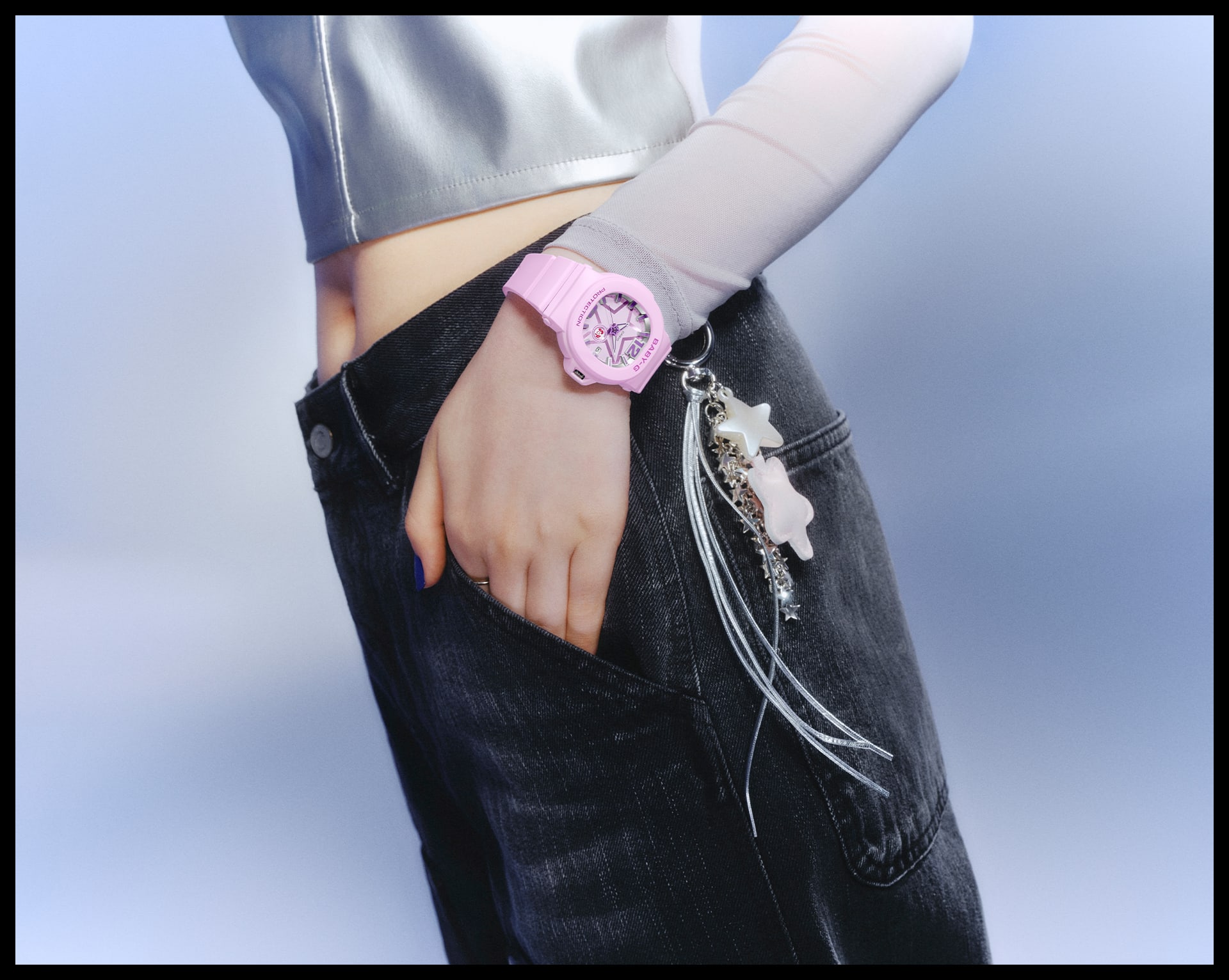 BGA-10D-6Aを身につけている腕のアップ写真