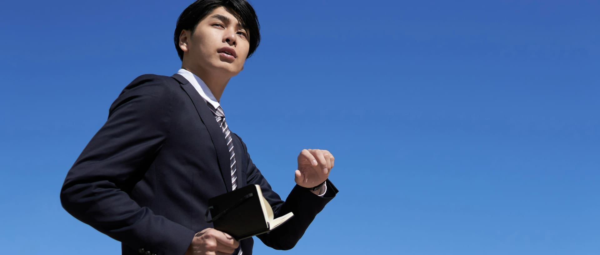 就活における腕時計の選び方