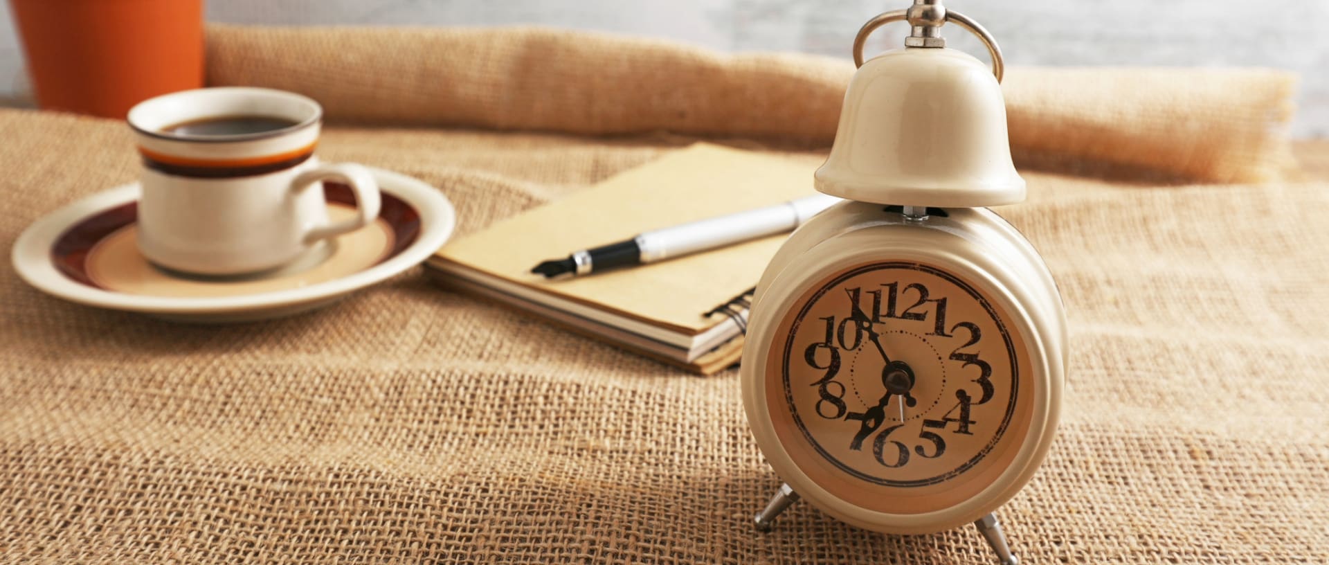 おしゃれなレトロ置き時計のディスプレイ方法