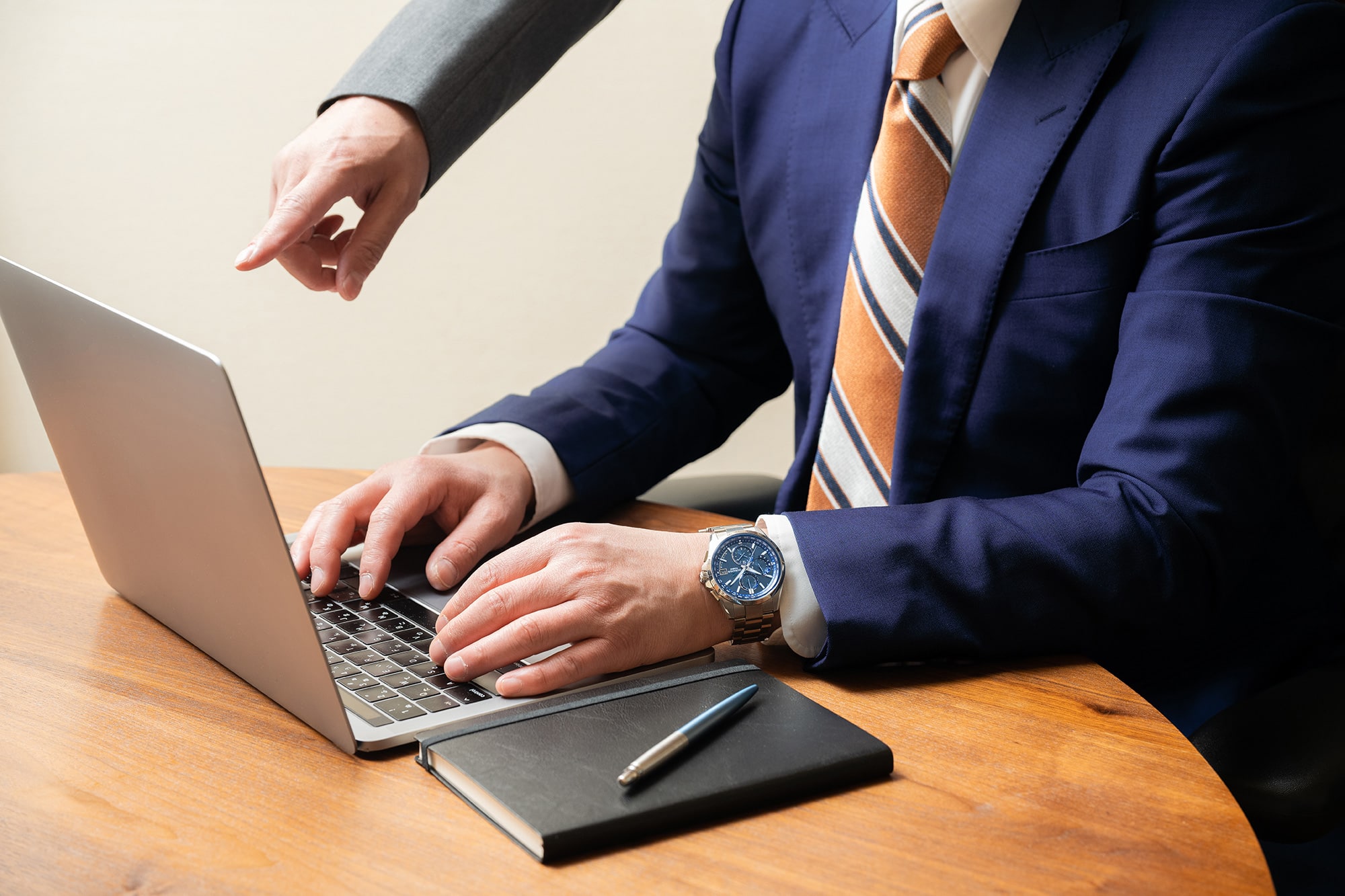 業務中　OCW-T2600-2A3JF