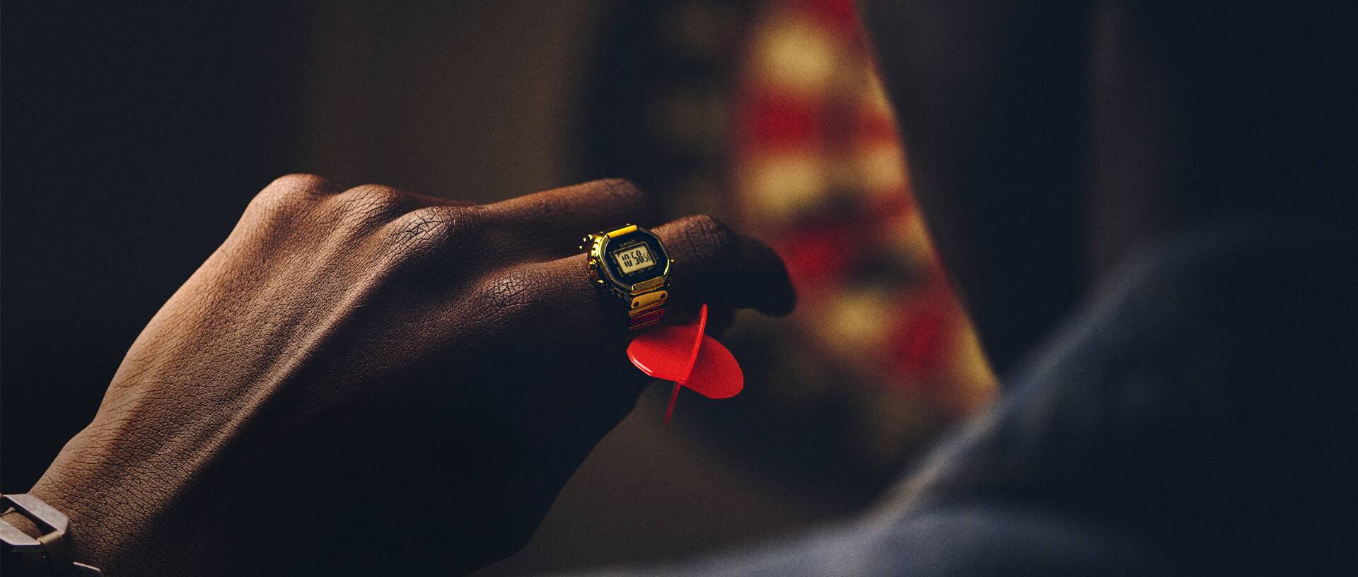 الصفحة الرئيسية لساعة CRW-001G