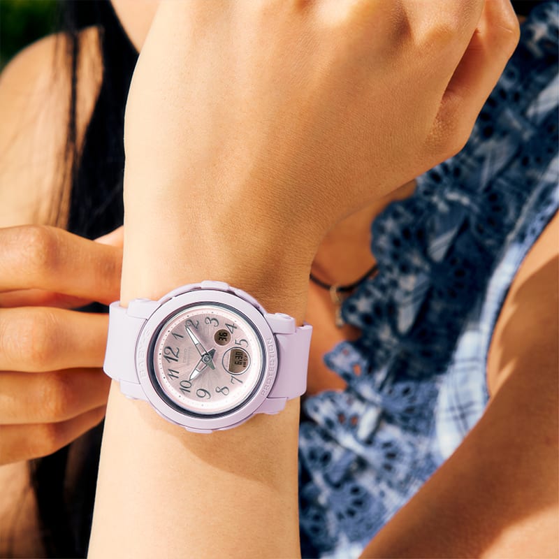 Close-up of a woman's wrist wearing a BGA-290SA-6A watch