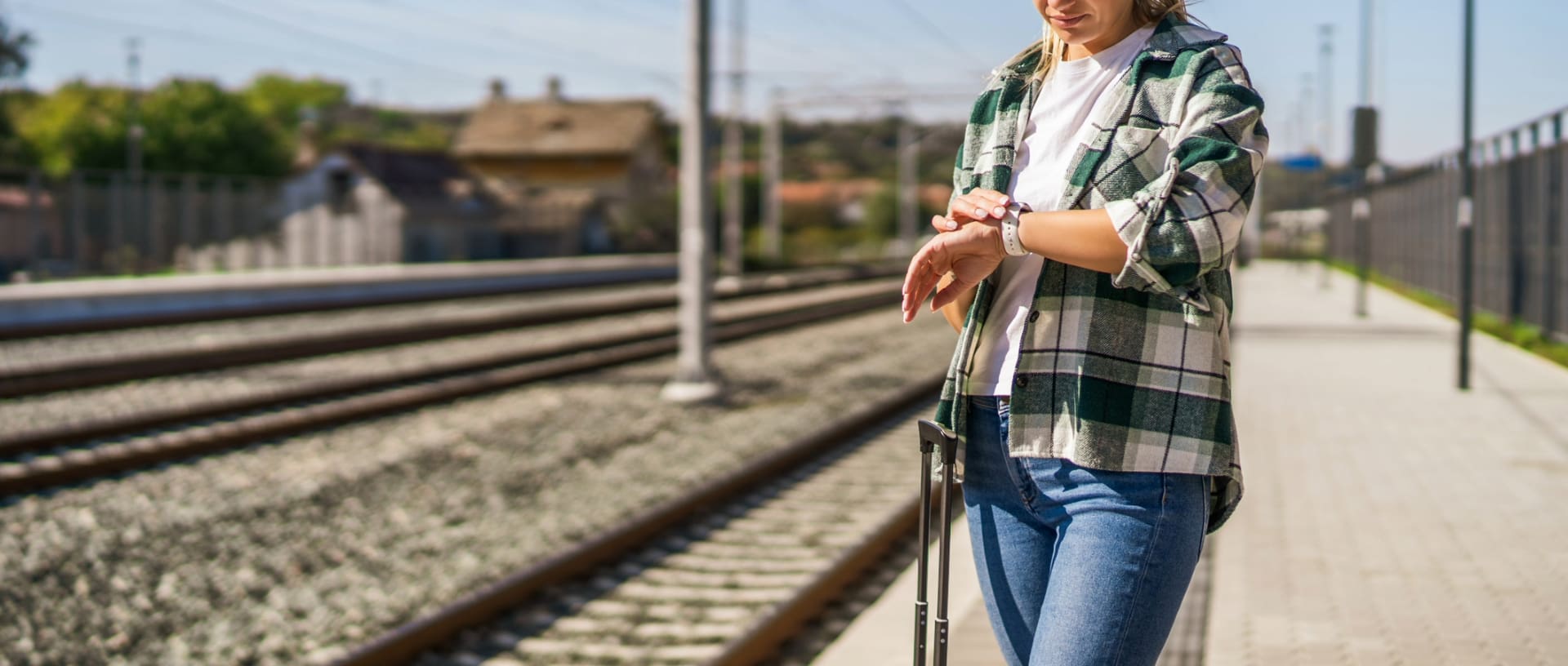 How to Choose a Watch for Overseas Travel