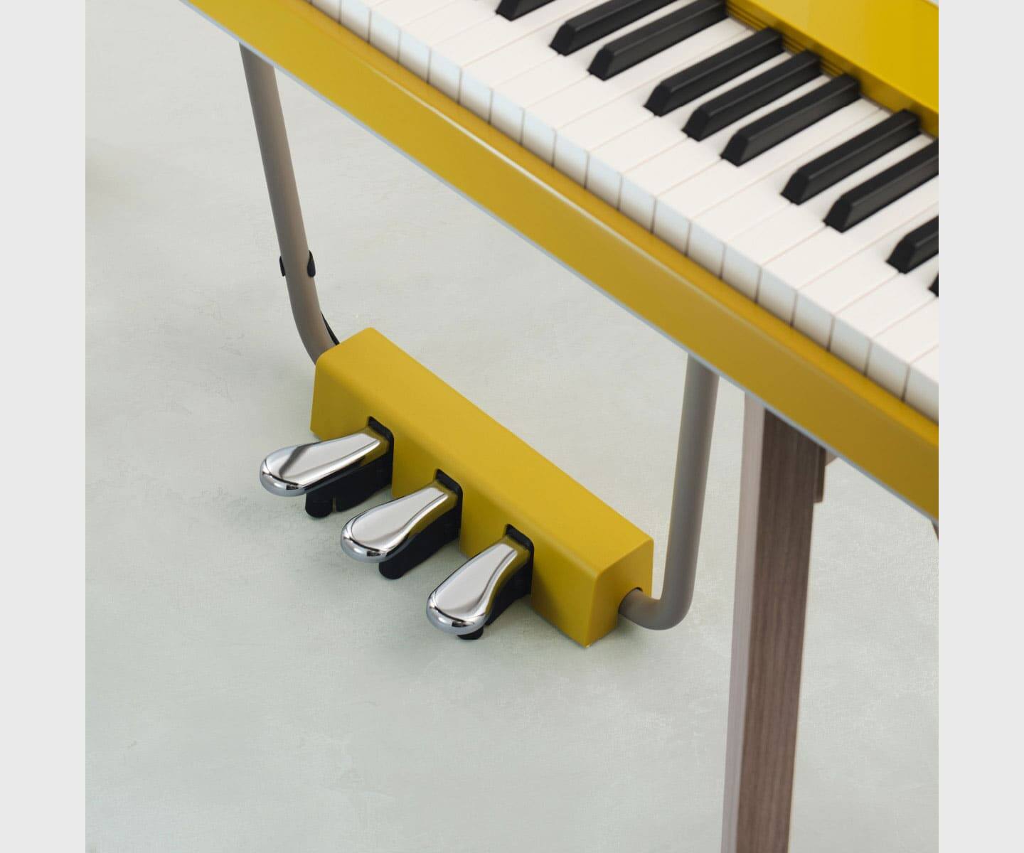 De drie zilverkleurige pedalen van de PX-S7000HM digitale piano