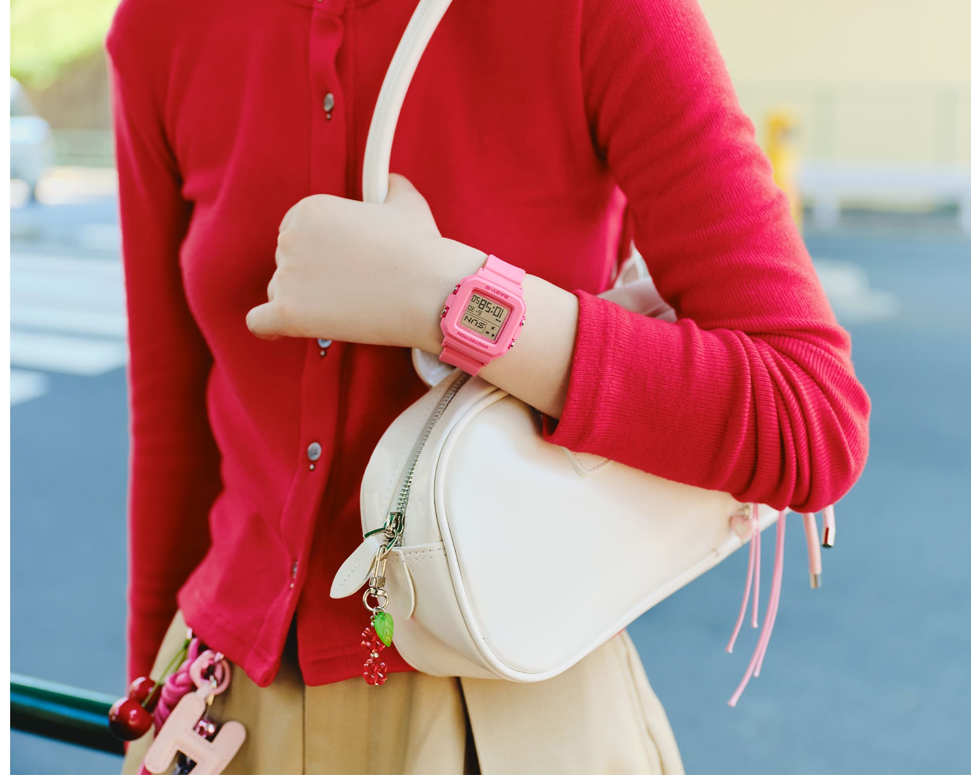 Woman posing wearing  BGD-10KH-4.