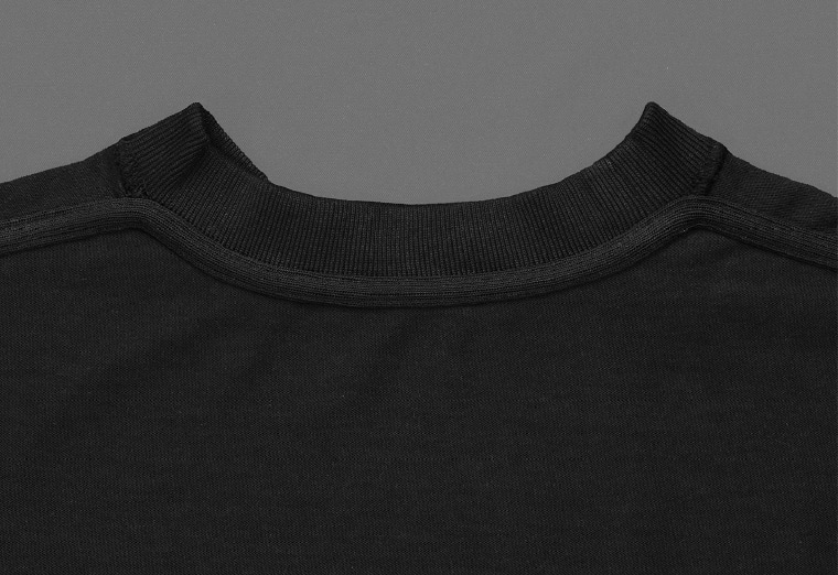 A photo of Neckline.