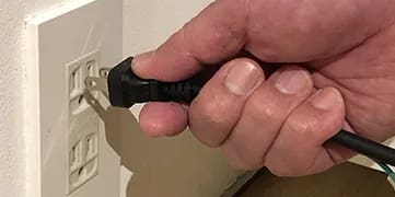 電源コードを接続