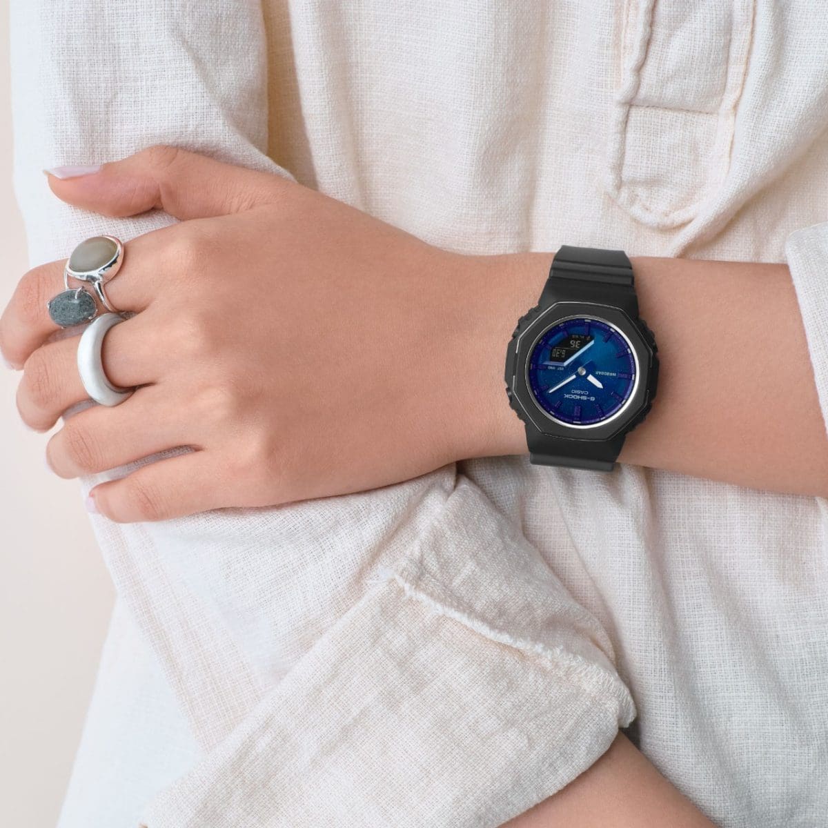 GMA-P2110SC-2A Un design fin pour un port tout confort #2