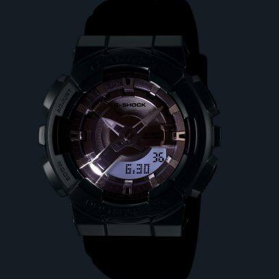 Die beleuchtete Analog-&Digitalanzeige der G-SHOCK GM-S2110-1A Armbanduhr