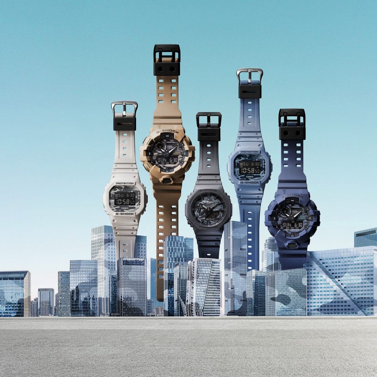 Da esquerda para a direita: DW-5600CA-8, GA-700CA-5A, GA-2100CA-8A, DW-5600CA-2, GA-700CA-2A