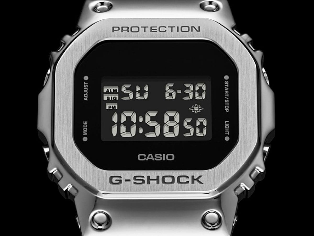 メタルカバードGM-5600 G-SHOCK CASIO Amazon.co.jp: [カシオ] 腕時計 ジーショック 【国内正規品