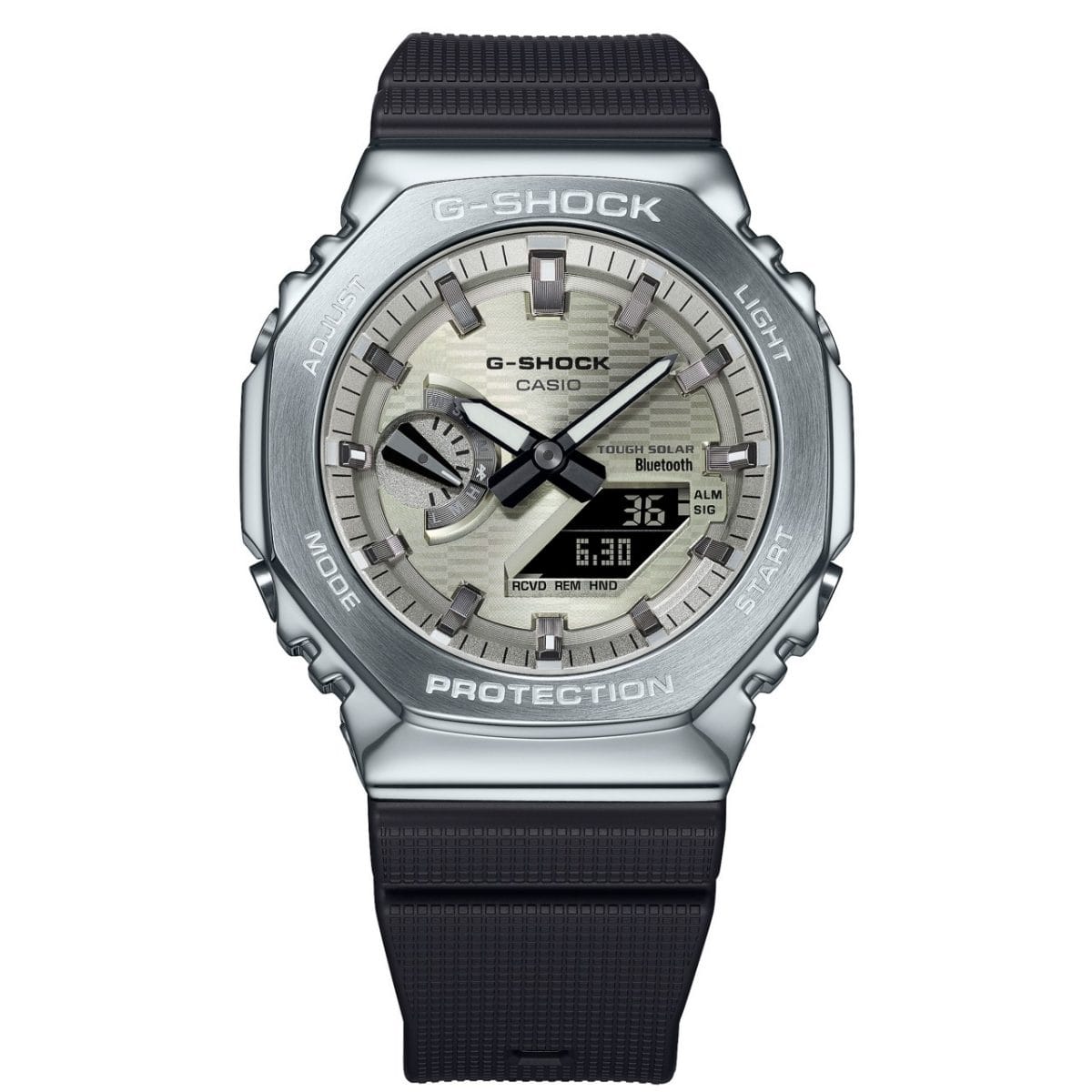 Frontansicht der GBM-2100A-8BER mit silbernem Gehäuse, schwarzem Armband und hellgoldenem Zifferblatt