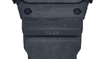 GLX-5600KB-1 Ein Armband, auf dem seine Nummer eingraviert ist: „50“