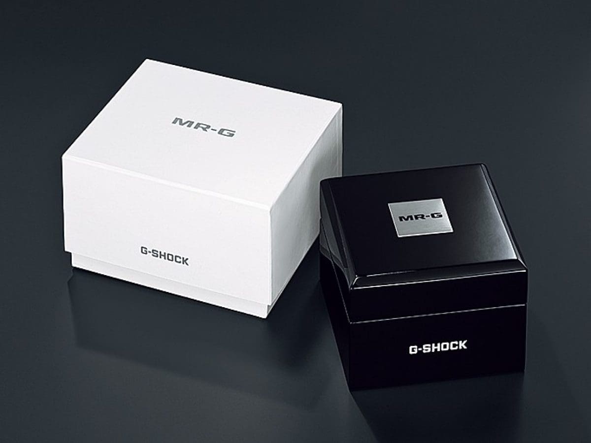 Schwarze Verpackung der MRG-B2000B-1A mit weißem Umkarton