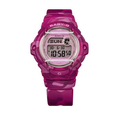 La esfera digital del reloj de pulsera BG-169CM-4ER está enmarcada con los biseles típicos de BABY-G.