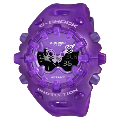 Vista frontal del reloj de pulsera G-SHOCK GA-V01SKE-6AER ​​morado semitransparente con esfera analógica-digital.