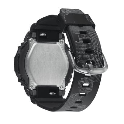 Las palabras SHOCK RESIST están grabadas en la parte posterior del reloj de pulsera GM-S2110B-8ARLSB.