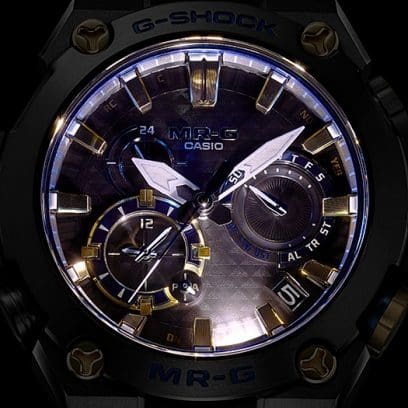 Primer plano del dial MRG-B2000B-1A en la oscuridad con las luces encendidas