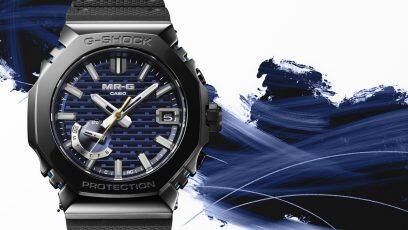 MRG-B2100R-2A delante del color azul oscuro «Ao-zumi», que pretende irradiar tranquilidad