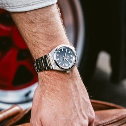 The EFB-109D-1AV on a man's wrist