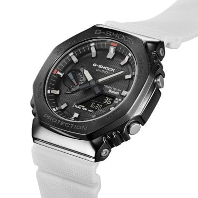 Side view of the CASIO wristwatch GBM-2100B-7A showing the display buttons on the side