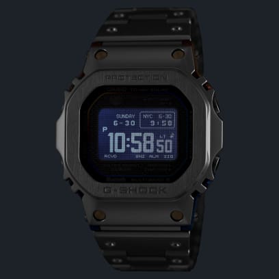 The GMW-BZ5000RC-1ER wristwatch in the dark with the backlight switched on.