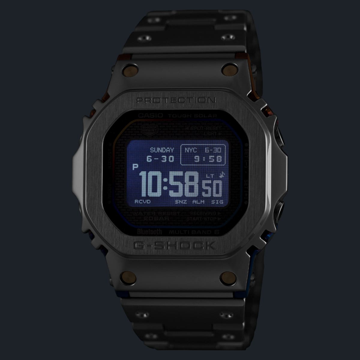 The GMW-BZ5000RC-1ER wristwatch in the dark with the backlight switched on.