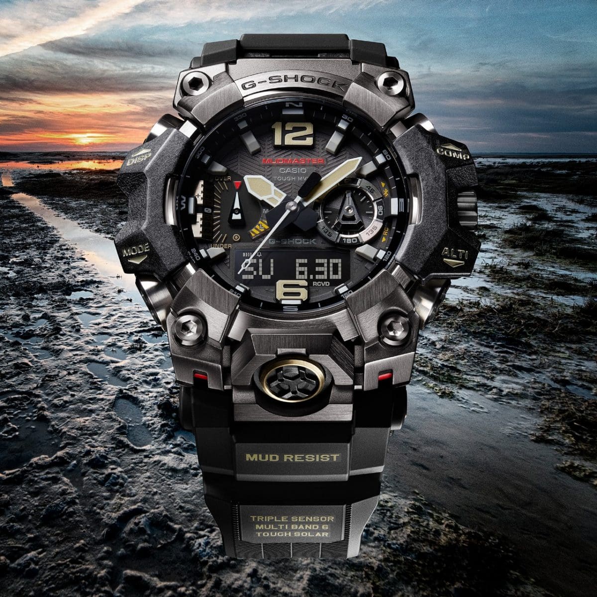 The GWG-B1000-1A against a background of muddy ground soaked with water