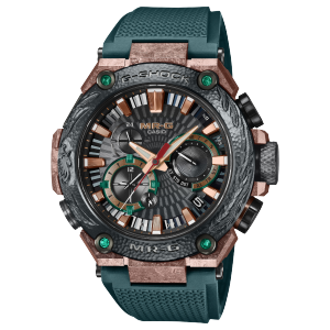 Front view of the MRG-B2000KT-3ADR with dark green Dura Soft rubber strap