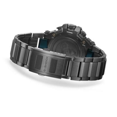 View of the metal clasp of the G-SHOCK MTG-B3000 wristwatch