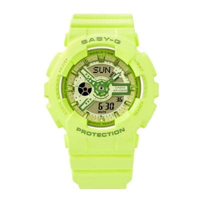 Vue de face de la montre-bracelet analogique-numérique BABY-G BA-110YK-3A-MAN avec fonctions gravées des boutons latéraux sur la lunette.