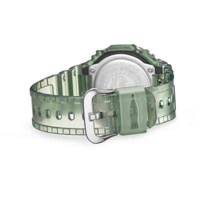 Vue arrière de la G-SHOCK GA-2100CC-3A avec le bracelet fermé