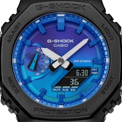 Gros plan sur le cadran de la G-SHOCK GA-2100FL-1A de la série « Flame inside ».