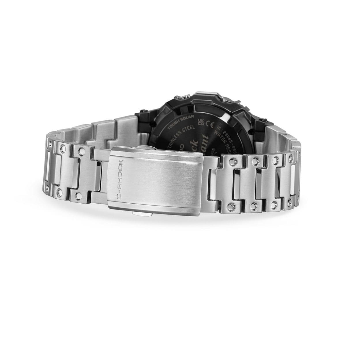 GMW-BZ5000D-1ER avec bracelet fermé et vue sur le fermoir gravé du logo G-SHOCK