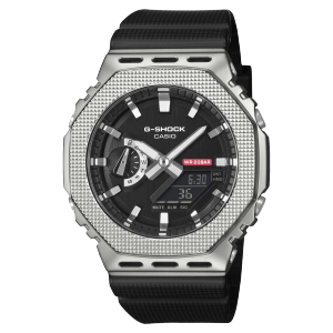 Vue de face de la GM-2100M-1AER avec boîtier argenté et bracelet noir