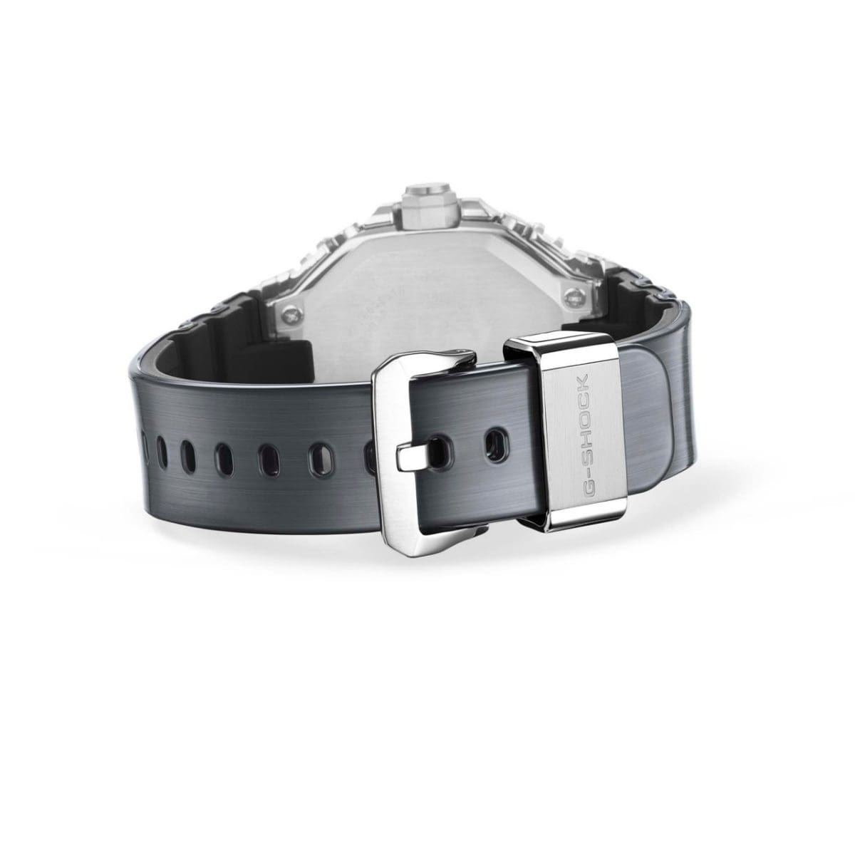 Vue arrière du GMC-B2100Y-1AER avec bracelet fermé et fermoir argenté