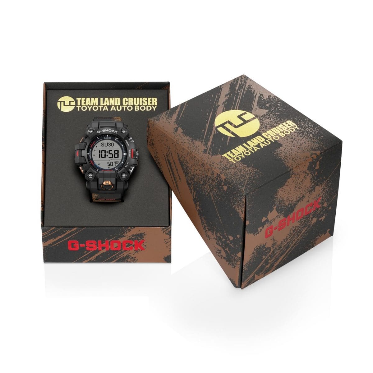 L'emballage ouvert de la montre de collaboration GW-9500TLC-1 de G-SHOCK x Team Land Cruiser avec vue sur la montre