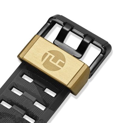 Le logo TLC est gravé sur le passant de bracelet en or de la GWG-B1000TLC-1AER.