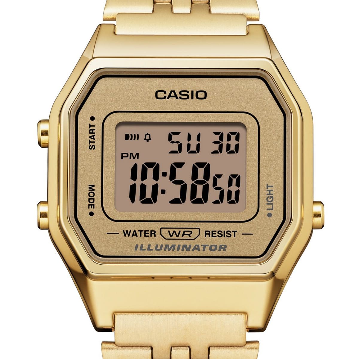 Gros plan sur le cadran de la LA680WEGA-9. Le logo CASIO est visible en noir au-dessus de l'affichage numérique, et en dessous de l'affichage figurent les mots WATER RESIST et ILLUMINATOR.